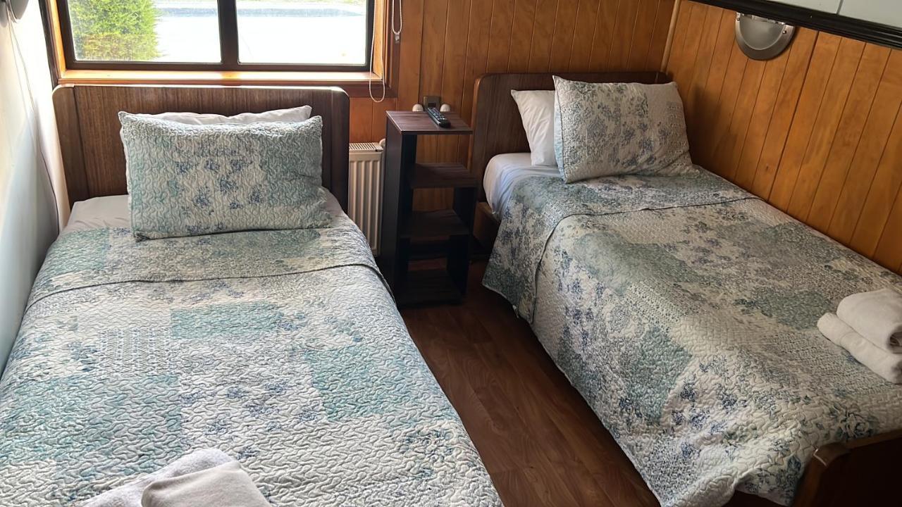 Hostal Victoria Punta Arenas Esterno foto