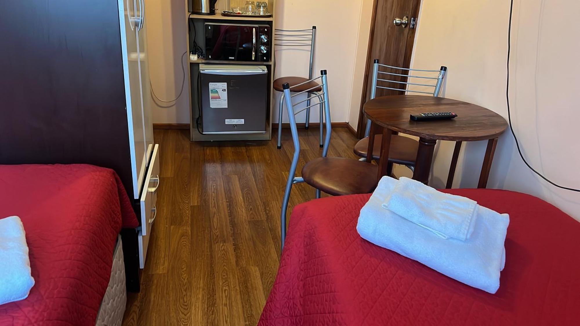 Hostal Victoria Punta Arenas Esterno foto