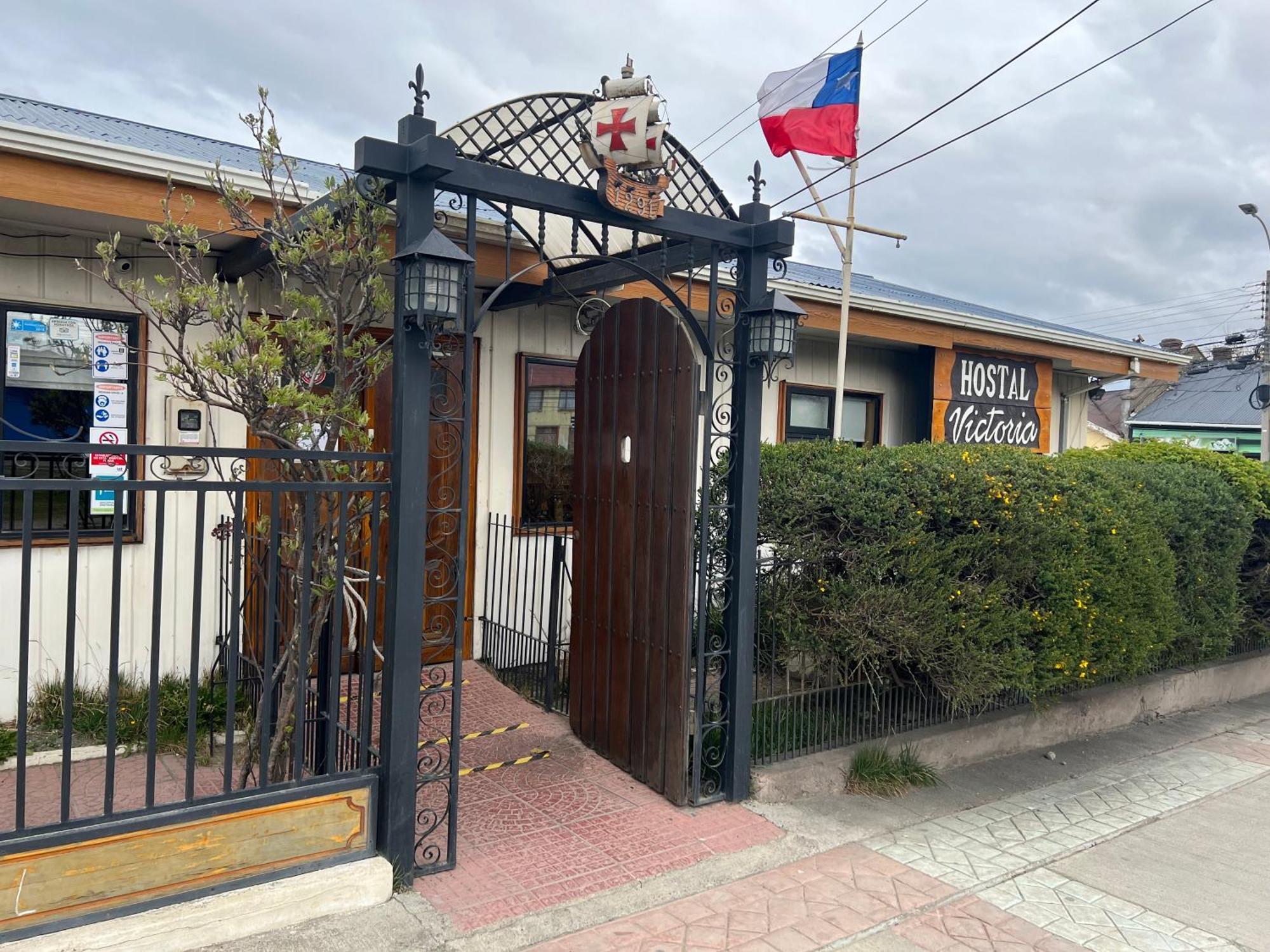 Hostal Victoria Punta Arenas Esterno foto